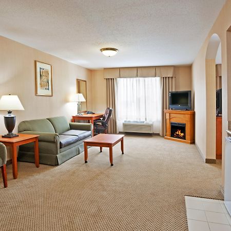 Holiday Inn Express Hotel & Suites Howell By Ihg Екстер'єр фото