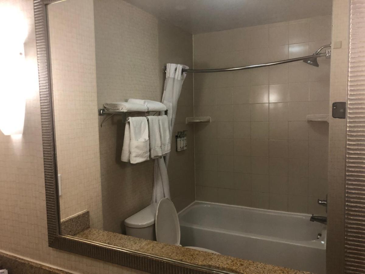 Holiday Inn Express Hotel & Suites Howell By Ihg Екстер'єр фото