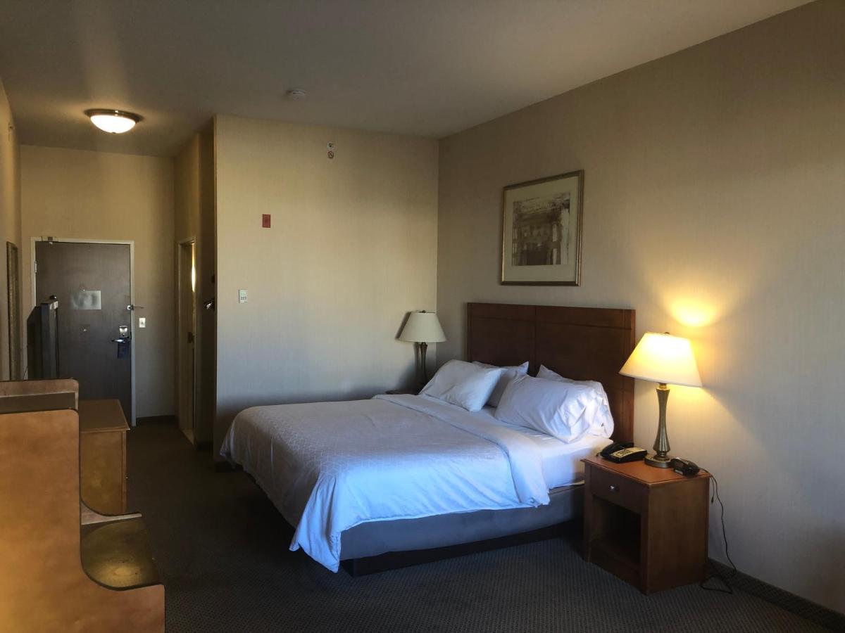 Holiday Inn Express Hotel & Suites Howell By Ihg Екстер'єр фото
